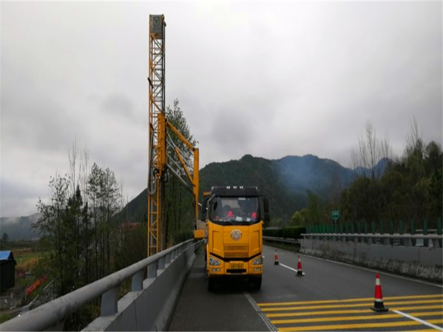 興義21米路橋檢測(cè)車出租，清鎮(zhèn)22米橋檢車租賃方便快捷